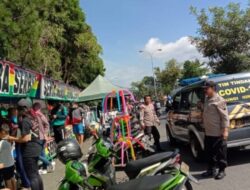Cegah Gangguan Kamtibmas, Unit Samapta Polsek Sidomukti Patroli Di Pasar Tiban