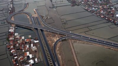 Foto Udara Jalan Tol Semarang-Demak Seksi II yang Akan Segera Dioperasikan