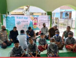Himbauan Ketertiban Dan Disiplin Prokes Bhabinkamtibmas Kutowinangun Kidul Dalam Pengamanan Khitanan Masal Di Wilayah Binaan