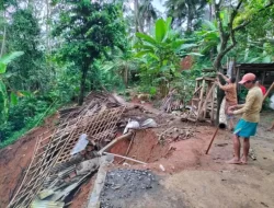Longsor Desa Karanganyar Banjarnegara, Seret Kandang Kambing dan Rusak Rumah Warga
