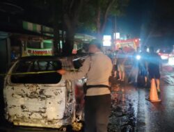 Masih Misterius, Polisi Buru Pemilik Mobil yang Terbakar di Pati