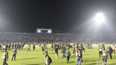 Nilai Komersial Jadi Alasan PSIS dan LIB Ngotot Gelar Pertandingan Arema vs Persebaya Pada Malam Hari