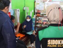 Polres Salatiga Dampingi Dinkes Kota Salatiga Monitoring Obat Sirup di Pasaran