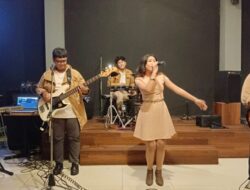 Savory Band Hipnotis Pengunjung Café Beer House AZYX Semarang