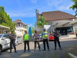 Antisipasi Kamtibmas, Polres Banjarnegara Lakukan Pengamanan Gereja