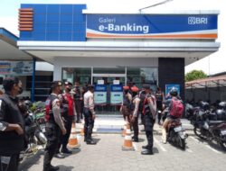 Antisipasi Kejahatan Di ATM Bank BRI Anggota Samapta Laksanakan Patroli