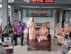 Bhabinkamtibmas Kutowinangun Lor Amankan Pembagian Sembako Dari Dinsos Kota Salatiga