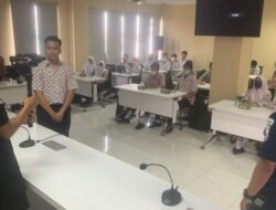 Humas Polresta Sidoarjo Sharing Bareng siswa-siswi SMK Telkom Sidoarjo