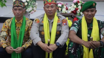 Kapolres Lamandau Mendapat Gelar Kerhomatan Omas Macat’n Bina Warga dari Dewan Adat Dayak