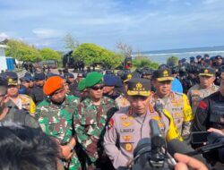 Kapolri Jenderal Listyo Sigit Prabowo meninjau Posko Brimob cek Persiapkan Pengamanan KTT G20 di Bali