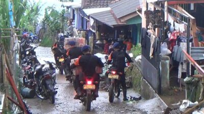 Polda Jabar Terjunkan Tim Trabas Maung Lodaya Salurkan bantuan Korban Bencana Alam Cianjur