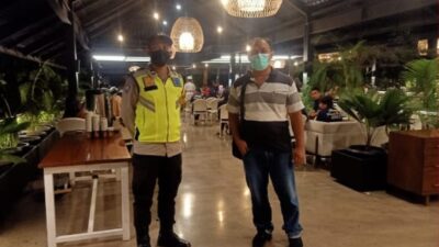 Polsek Tingkir Pengamanan Welcome Dinner Salatiga Travel Mart Di Resto Bumi Kayom