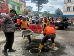 Patroli Polsek Tingkir Cek Proyek Perbaikan Saluran Air Sekitar Pasar Raya Salatiga