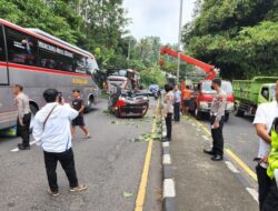 Kecelakaan tunggal terjadi di Jalan Lingkar Salatiga (JLS)
