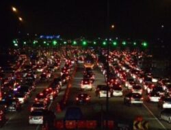 Dalam Satu Jam, 1.000 Kendaraan Melintas di Tol Semarang-Demak