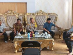 Jalin Silahturahmi Kapolres Lamandau, Bupati dan Dandim 1017/Lmd kunjungi pejabat rayakan Natal