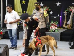 Anjing Pelacak Spesifikasi Bahan Peledak Milik Polres Salatiga Sisir Gereja