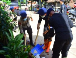 Kabid Humas Polda Jabar : Polri Tak Kenal Lelah Korve Pembersihan Puing-puing Pasca Gempa Di Cianjur