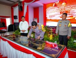 Kapolri Resmikan Pembangunan Rumah Ibadah dan Tempat Tinggal Polri di Riau