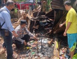 Kesiagaan Anggota Polsek Tingkir Datangi TKP Kebakaran Lahan Pekarangan Di Jl. Langenrejo Kelurahan Gendongan