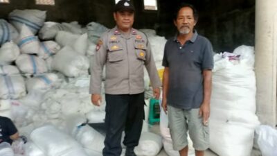 Panit Samapta Polsek Tingkir Berikan Himbauan Kamtibmas Pada Pengepul Barang Rongsok