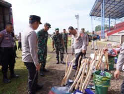 Polri Kerahkan Ribuan Personel Membersihkan Puing-puing Pasca Gempa Cianjur