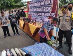 Ratusan Knalpot Brong dan Ribuan Miras Berbagai Merek dimusnahkan Polres Salatiga