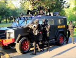 Sat Brimob Polda Jateng Simulasikan Penanganan Teror di Candi Borobudur