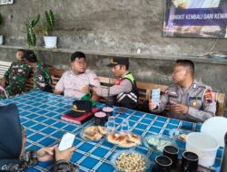 Kasi Dokkes Polres Rembang Periksa Kesehatan Anggota Pospam Gereja Ops Lilin Candi 2022