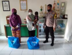 Sinergitas Bhabinkamtibmas Dan Babinsa Amankan Penyaluran Bantuan Untuk Anak Stunting Di Kelurahan Mangunsari