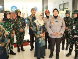 Siswa Diklat Integrasi TNI-Polri Berkunjung ke SLB, Beri Inspirasi Para Murid