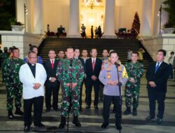 Tinjau Gereja di Malam Natal, Kapolri Memastikan TNI-Polri Beri Rasa Aman Sepanjang Nataru