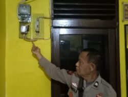 Antisipasi Kebakaran, Anggota Jaga Polsek Benua Kayong Kalbar Cek Instalansi Listrik Mako