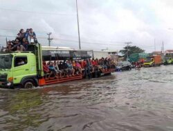 Hari ini Banjir di Genuk Semarang, Kelurahan Trimulyo Masih Tergenang