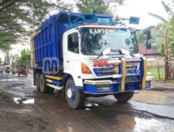 Jalan Jakenan-Winong Pati Rusak Parah Usai Banjir