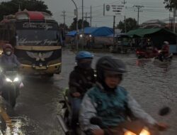 Jalur Pantura Demak Banjir, Sebagian Kendaraan Dialihkan Lewat Tol