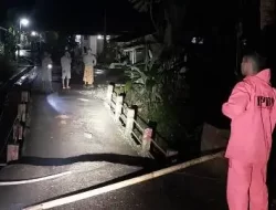 Jembatan di Desa Masaran Banjarnegara Ambrol Akses Lalu Lintas Ditutup Sementara