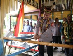 Kapolda Kalimantan Barat Irjen Pol Suryanbodo Asmoro Bersilaturahmi ke Tokoh Adat Kapuas Hulu