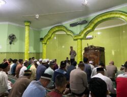 Kapolres Ketapang Sholat Jum’at berjamaah bersama warga masyarakat di Masjid An Nur