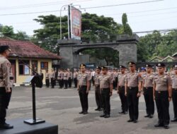 Kapolres Rembang Pimpin Korp Raport Kenaikan Pangkat 39 Personil Polres Rembang