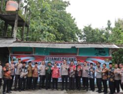 Kapolres Semarang Menerima Sertifikat Tanah Hibah dari Pemerintah Kabupaten Semarang