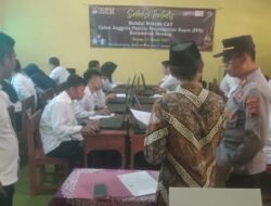Kapolsek Bonang Demak dan Anggota Pam Seleksi Test Tertulis Calon Anggota PPS Kecamatan Bonang