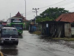 Kondisi Terkini Banjir di Pantura Genuk Semarang, Motor Sudah Bisa Lewat