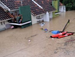 Kota Semarang Lagi-lagi Dilanda Banjir Besar, Warga Dinar Mas Butuh Pertolongan Segera