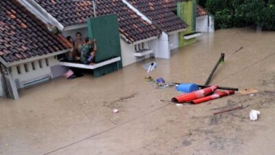 Kota Semarang Lagi-lagi Dilanda Banjir Besar, Warga Dinar Mas Butuh Pertolongan Segera