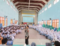 Kunjungi Sekolah Kanit Lantas Polsek Kragan Sosialisasi Tertib Lalu Lintas