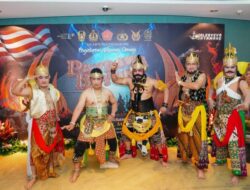 Panglima, Kapolri Main Wayang Orang: Lestarikan Budaya hingga Perkokoh Sinergitas TNI-Polri
