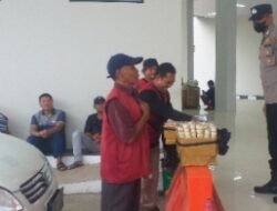 Patroli Polsek Tingkir Binluh Pedagang Asongan Terminal Salatiga, Cepat Lapor Jika Terjadi Gangguan Kamtibmas