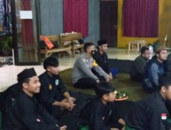 Bhabinkamtibmas Kalibening Hadiri Dalam Pengukuhan Warga Baru Pimpinan Rayon Pagar Nusa UIN Salatiga
