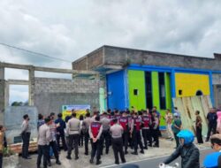 Polres Semarang Pengamanan Eeksekusi Bangunan di Desa Pakopen Bandungan Semarang